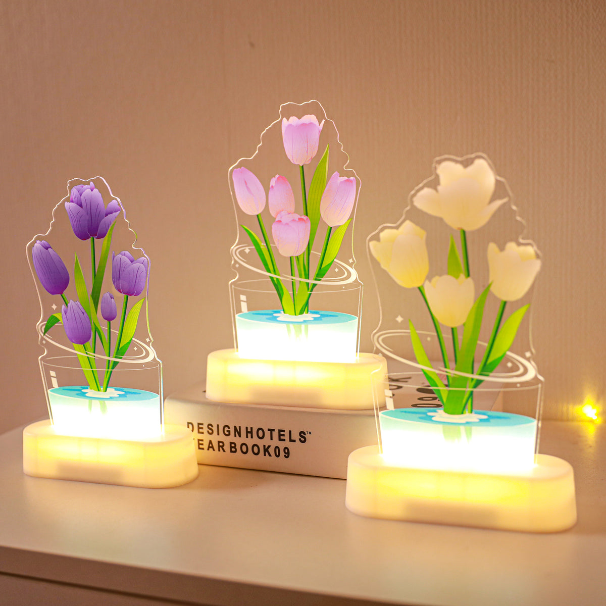 Tulip Accent Night Light with Warm White Light, flower night light, bedside lamp and accent lamp