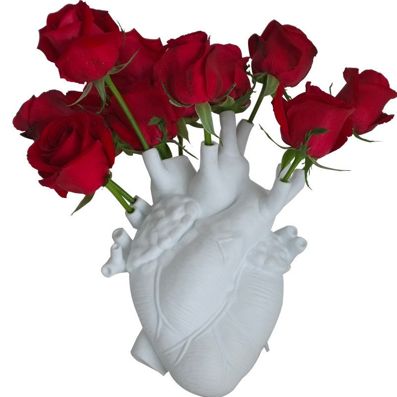 Resin Heart-Shaped Decorative Ornament, resin ornament, heart figurine and shelf decor